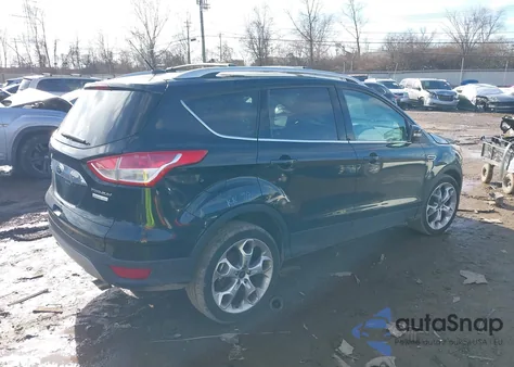 2014 Ford Escape Titanium z USA, uszkodzony, nr VIN 1FMCU0J93EUA37148